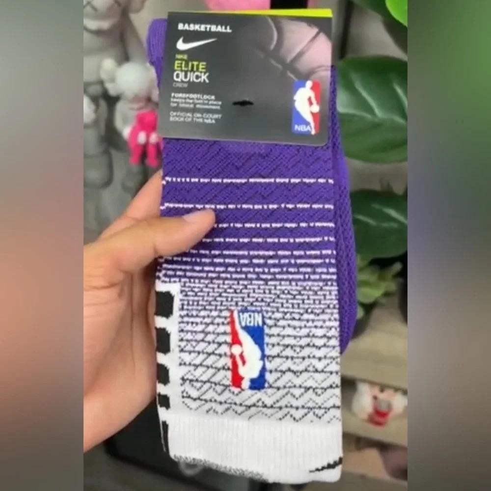Nike Elite Crew NBA Basketball Sock Purple White - NEW - MENS LARGE